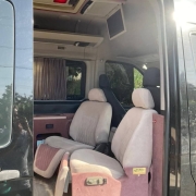 داخل خودروهای ون VIP 6